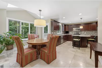 8120 Glenwynd Drive, Kalamazoo, MI 49009 - Photo 11