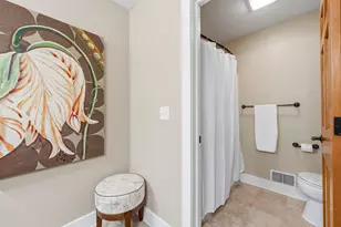 8120 Glenwynd Dr, Kalamazoo, MI 49009 - Photo 33