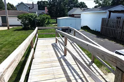 828 Lewis Avenue, Saint Joseph, MI 49085 - Photo 3