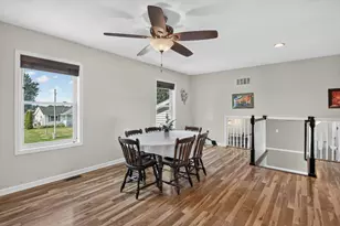 438 South St, Blissfield, MI 49228 - Photo 25