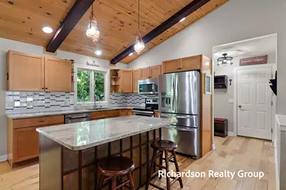 15317 Vintage Avenue, Grand Haven, MI 49417 - Photo 11