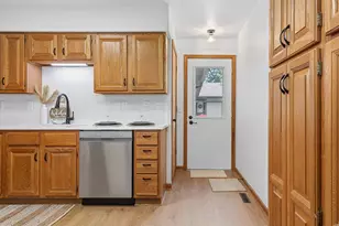 5052 Green Meadow Rd, Kalamazoo, MI 49009 - Photo 7