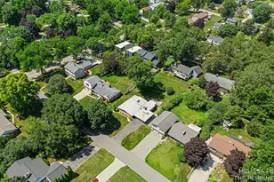 1621 Woodcliff Ave SE, Grand Rapids, MI 49506 - Photo 49