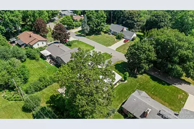 1621 Woodcliff Avenue SE, Grand Rapids, MI 49506 - Photo 47