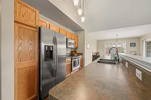 5746 Hampshire Ln, Ypsilanti, MI 48197 - Photo 9