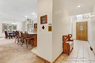 4551 Springmont Dr SE, Grand Rapids, MI 49512 - Photo 9