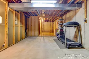 4551 Springmont Dr SE, Grand Rapids, MI 49512 - Photo 41