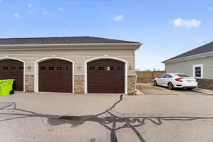 5510 Arbor Chase Dr, Ann Arbor, MI 48103 - Photo 35