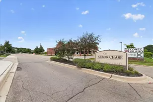 5510 Arbor Chase Dr, Ann Arbor, MI 48103 - Photo 37