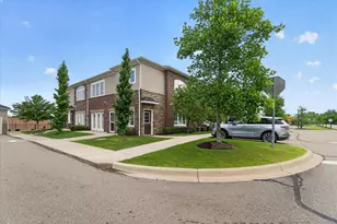 5510 Arbor Chase Dr, Ann Arbor, MI 48103 - Photo 3