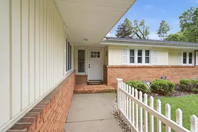 284 Hoover Avenue, Benton Harbor, MI 49022 - Photo 3