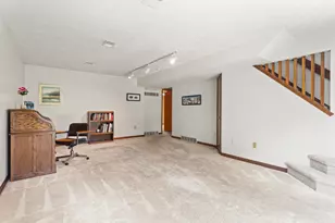 2271 Southgate Dr SE, Kentwood, MI 49508 - Photo 19