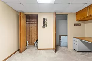 2271 Southgate Dr SE, Kentwood, MI 49508 - Photo 25