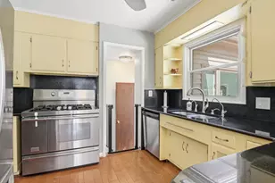 2678 Valley Dr, Ann Arbor, MI 48103 - Photo 13