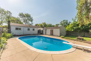 622 Rosemont Ave, Saline, MI 48176 - Photo 3
