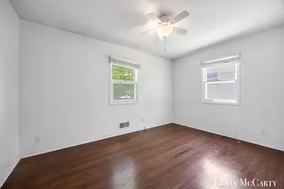 2722 Vassar Drive SE, Grand Rapids, MI 49506 - Photo 15