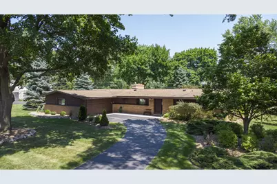 1521 Ledbury Drive, Bloomfield Township, MI 48304 - Photo 5