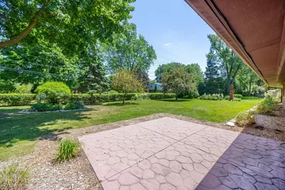 1521 Ledbury Drive, Bloomfield Township, MI 48304 - Photo 9