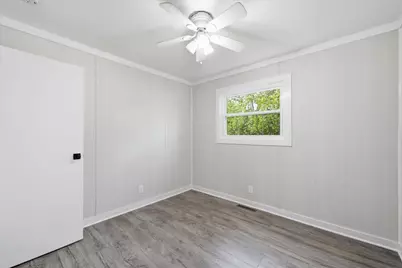 203 S Clinton Street, New Buffalo, MI 49117 - Photo 15