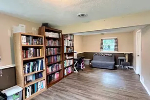 1382 Stanwood Dr NW, Grand Rapids, MI 49534 - Photo 19