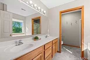 10887 Thornberry Way, Zeeland, MI 49464 - Photo 19