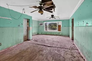 2429 W Huron Line Rd, Ubly, MI 48475 - Photo 21