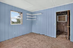 2429 W Huron Line Rd, Ubly, MI 48475 - Photo 7