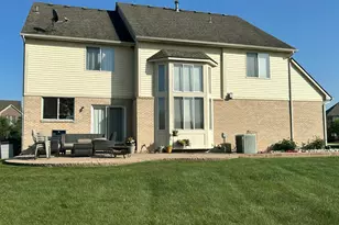 49182 Woodson Way, Canton, MI 48187 - Photo 9