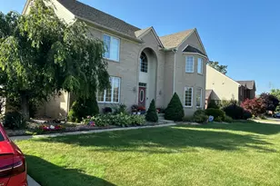 49182 Woodson Way, Canton, MI 48187 - Photo 3