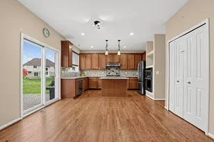 49182 Woodson Way, Canton, MI 48187 - Photo 21