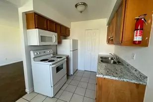 810 Young St, Ypsilanti, MI 48198 - Photo 7