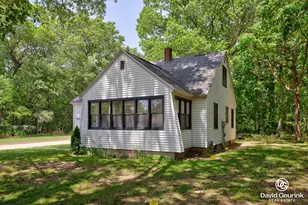 17 N Division Ave, Holland, MI 49424 - Photo 3
