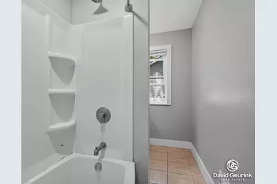 19 N Division Avenue, Holland, MI 49424 - Photo 13