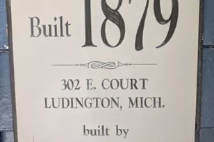 302 E Court St, Ludington, MI 49431 - Photo 47
