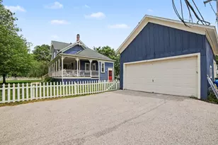 302 E Court St, Ludington, MI 49431 - Photo 39
