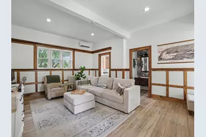 302 E Court Street, Ludington, MI 49431 - Photo 13