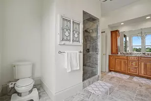 302 E Court St, Ludington, MI 49431 - Photo 31