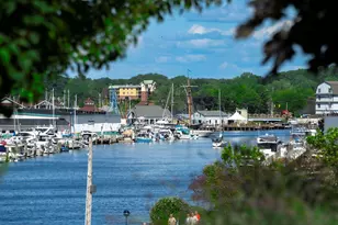 83 Michigan Ave, South Haven, MI 49090 - Photo 7