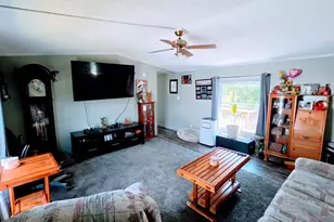9479 N Bailey Rd, Howard City, MI 49329 - Photo 5