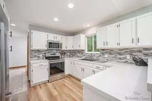 12934 Hillcrest Dr NE, Lowell, MI 49331 - Photo 7