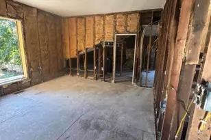 606 8th St, Three Rivers, MI 49093 - Photo 3
