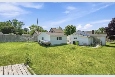 110 E Summit Street, Greenville, MI 48838 - Photo 5