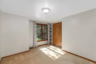37731 W Meadowhill Dr, Northville, MI 48167 - Photo 25