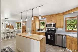 409 Grandview Ave, Homer, MI 49245 - Photo 15