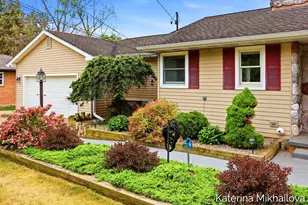 409 Grandview Ave, Homer, MI 49245 - Photo 3
