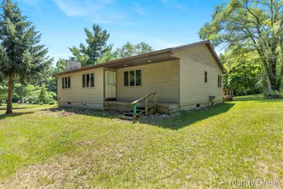 830 S Senator Road, Crystal, MI 48818 - Photo 3