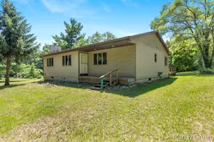 830 S Senator Rd, Crystal, MI 48818 - Photo 3