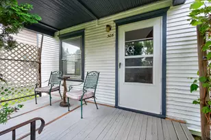 305 Watts St, Jackson, MI 49203 - Photo 3