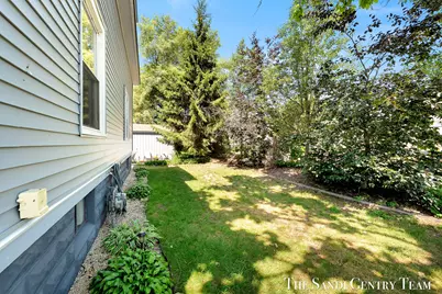 9 S Ferry Street, Grand Haven, MI 49417 - Photo 39