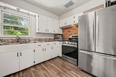 721 Parkway Drive NE, Grand Rapids, MI 49525 - Photo 11